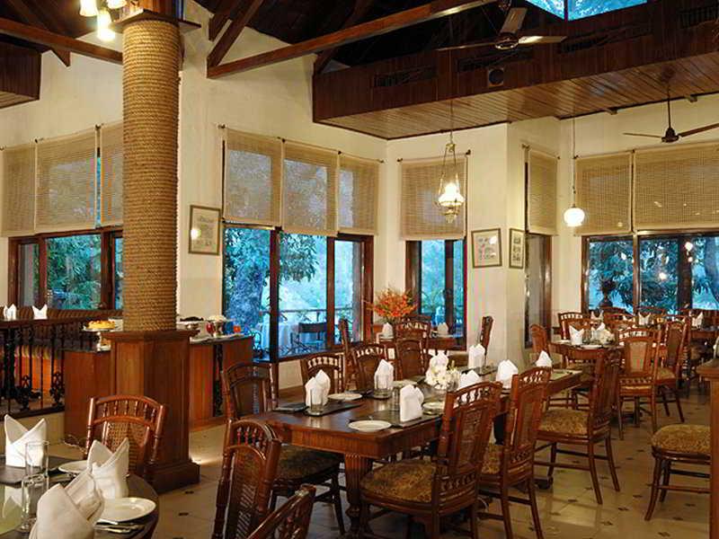 Taj Corbett Resort And Spa Uttarakhand Рамнагар Ресторан фото