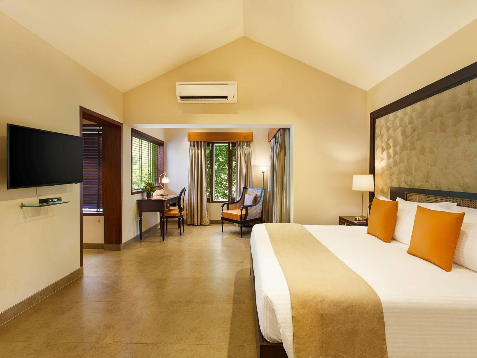Taj Corbett Resort And Spa Uttarakhand Рамнагар Экстерьер фото